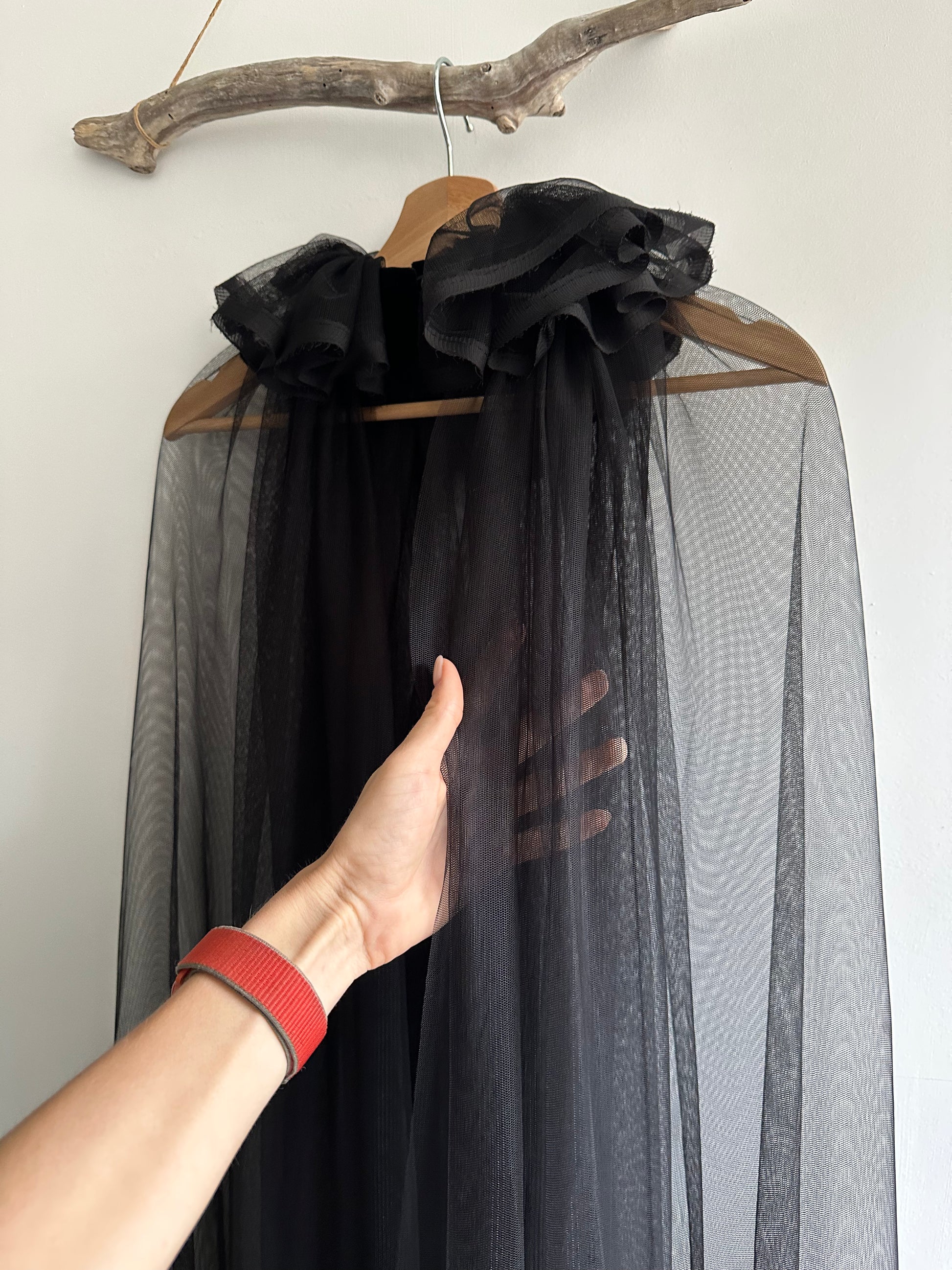 Mesh/tulle cloak with ruffle collar for women, handcrafted in USA – mrsjun