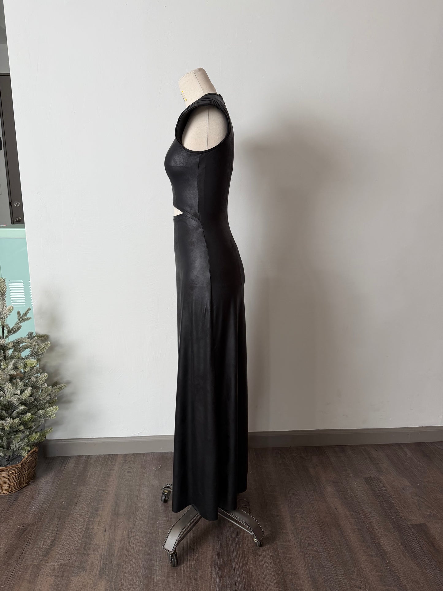 Cut-out black jersey dress with structured shoulders