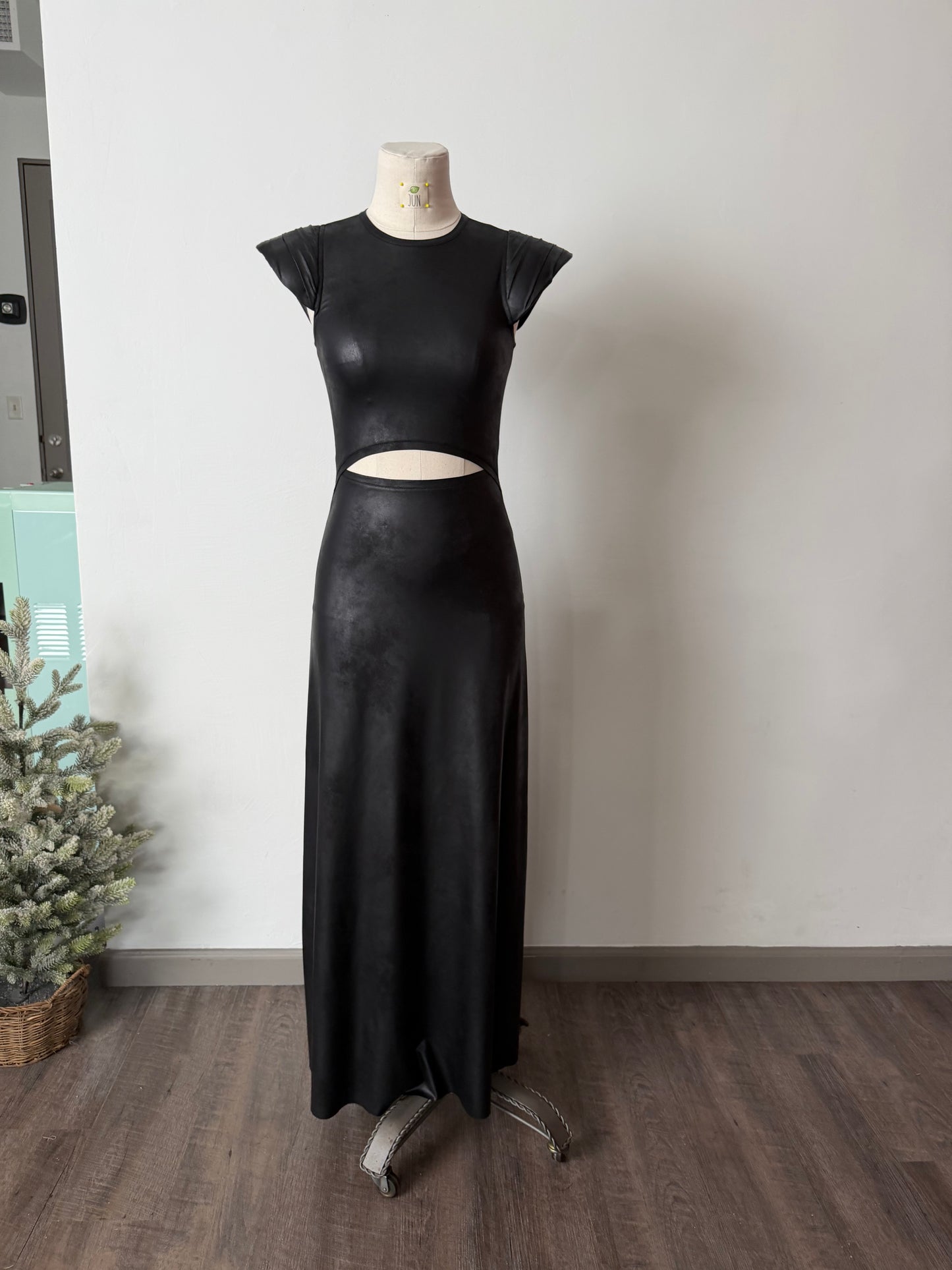 Cut-out black jersey dress with structured shoulders